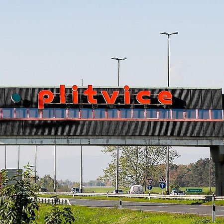 Motel Plitvice Zagreb Eksteriør billede
