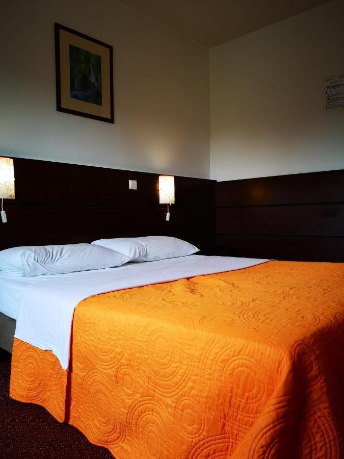 Motel Plitvice Zagreb Eksteriør billede